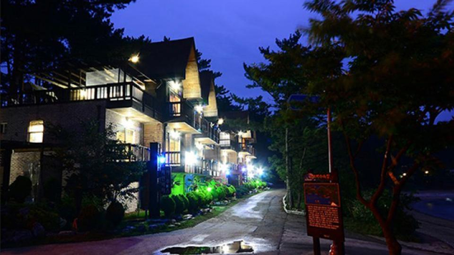 Exterior & Views 4, Taean Pine Beach Pension, Taean