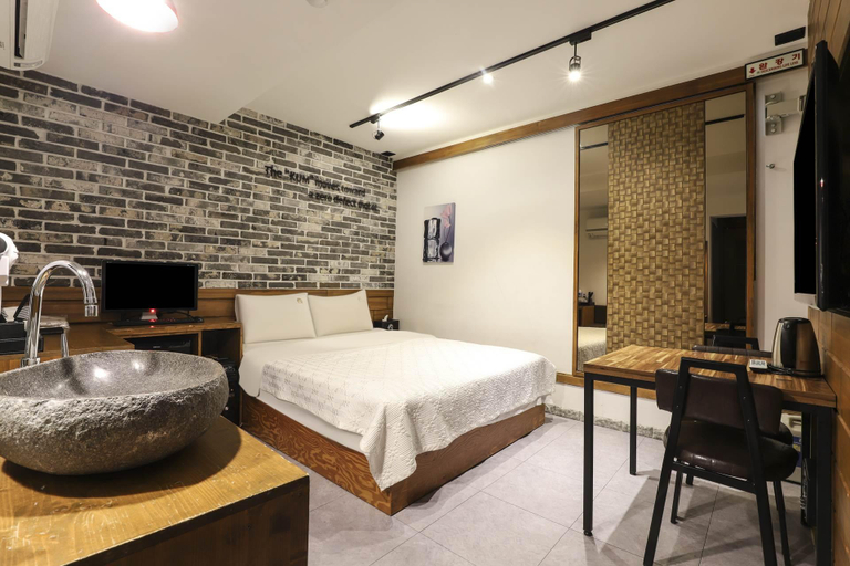 Bedroom 4, Pohang Sangdodong Kum, Pohang