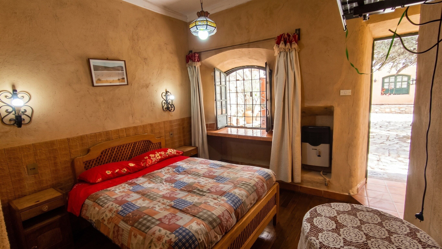 Room 4, Casa Maria Victoria, Tomás Frías