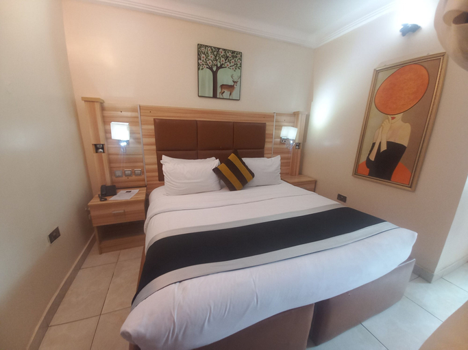 Room 2, Edo Heritage Hotel and Suites, Ikpoba-Okha