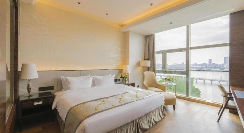 Bedroom 3, Nanjing Lakehome Hotels and Resorts, Nanjing