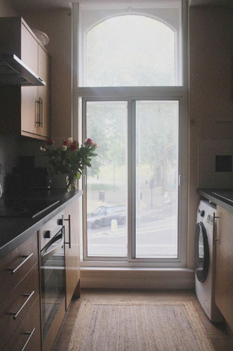 4, London Gem - Chic Apartment Retreat, London