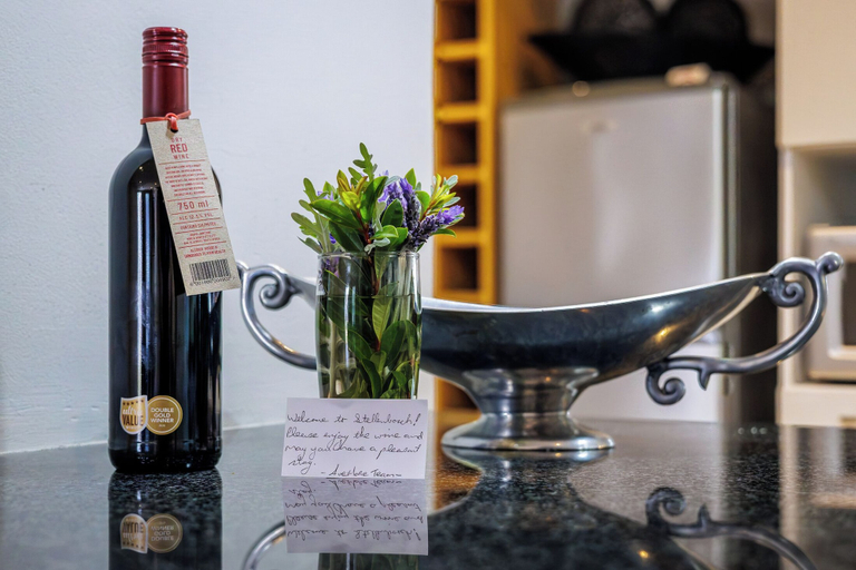 Food & Drinks 5, Avemore Mareba Court No 9, Cape Winelands