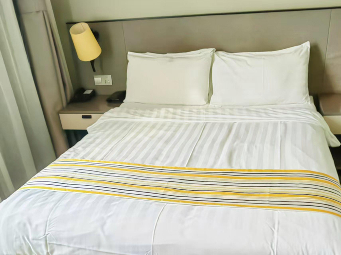 Bedroom 2, Home Inn Plus Dunhua Railway Station, Yanbian Korean
