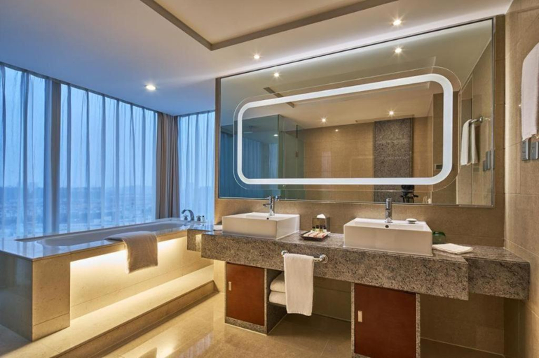 Bathroom 4, The Qube Shanghai Nanqiao, Shanghai