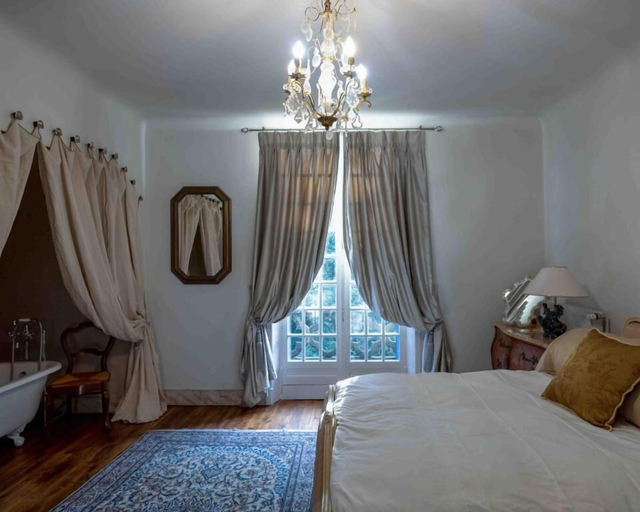 Room 5, Château de Najade, Indre