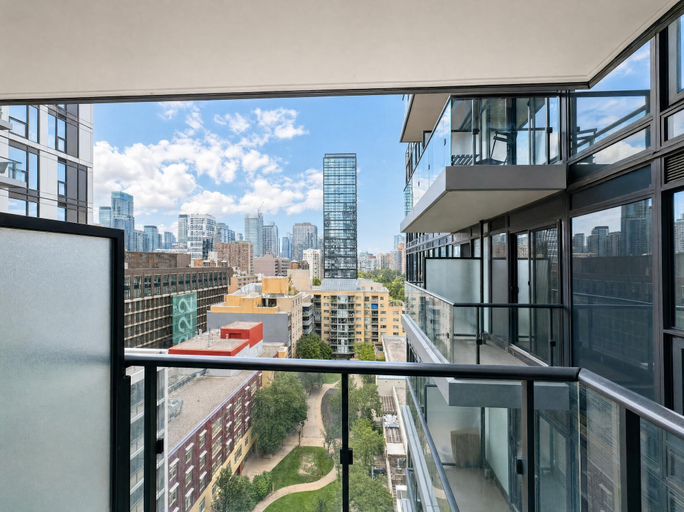 Exterior 2, StayToronto - The Jarvis Suites, Toronto