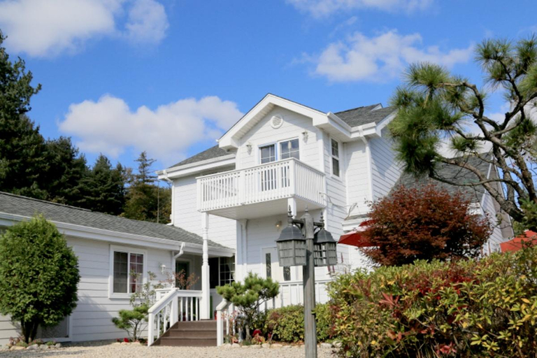 Exterior & Views 1, Yangpyeong Edelweiss Pension, Yangpyeong