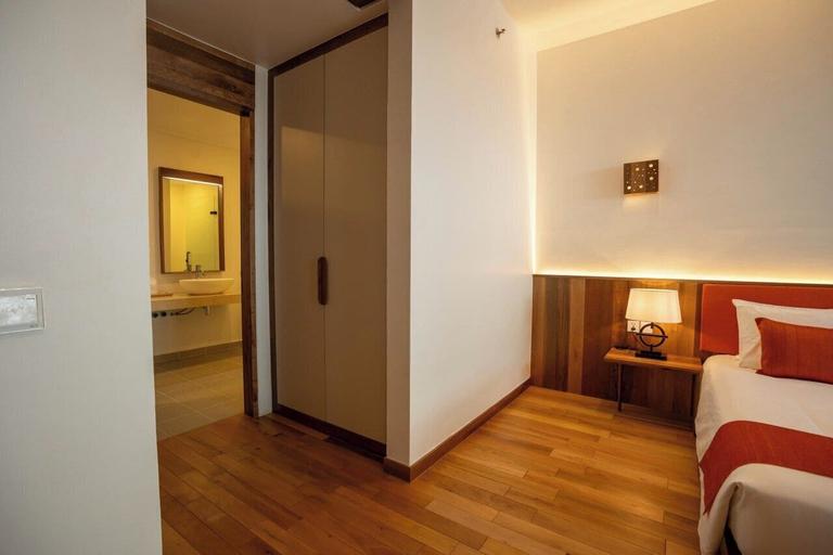 Room 5, Stadion Residence, Ruessei Kaev