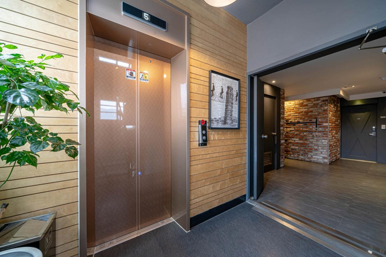 Others 4, Changwon Masan No. 25, Haman