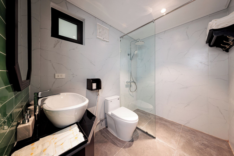 Bathroom 4, Sala Tam Coc Hotel & Spa, Hoa Lư