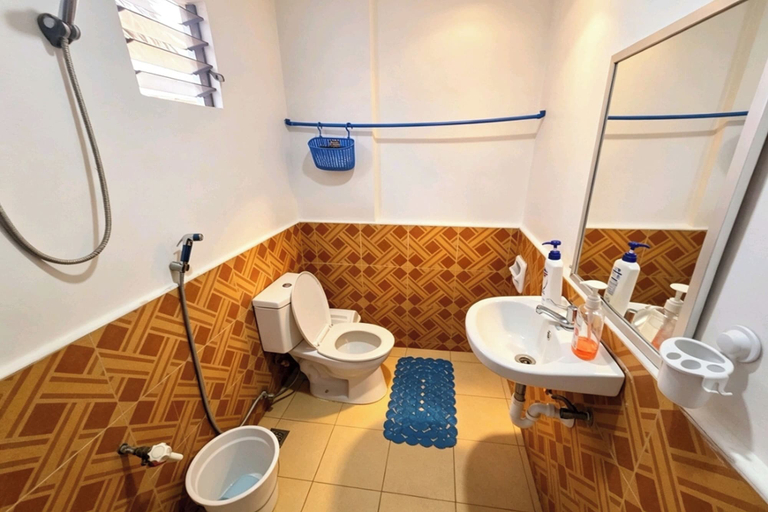Bathroom 4, B'lu Bamboo - GH.A.RB, Moalboal