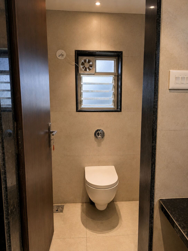 Bathroom 3, The Berry House, Satara