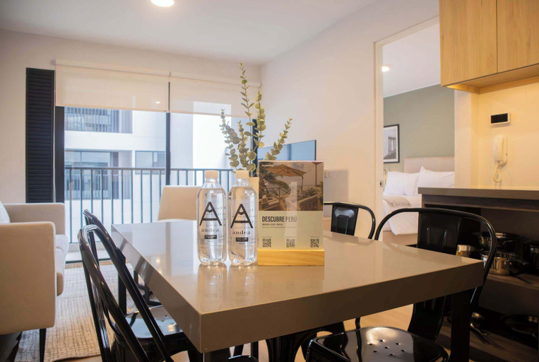 3, w Peaceful 1BR w/ Perfect Balcony in Miraflores, Lima