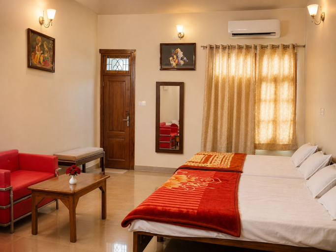 Room 4, Smiriti Bhawan, Varanasi