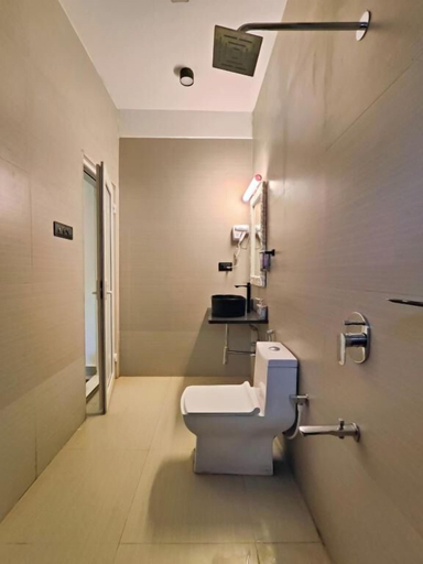 Bathroom 4, Tranquill Riverside Luxury Cottages, North Goa