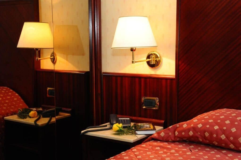 Bedroom 2, Hotel Ristorante La Spia D'Italia, Mantua