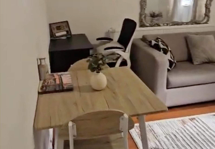 Living area 5, House Sleeps 6 With Wifi and Garden, London