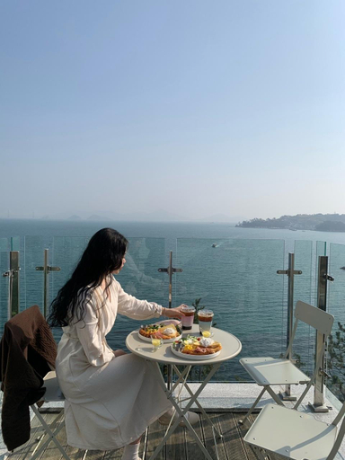 Food & Drinks, Geojedo Discovery Pool Villa, Geoje