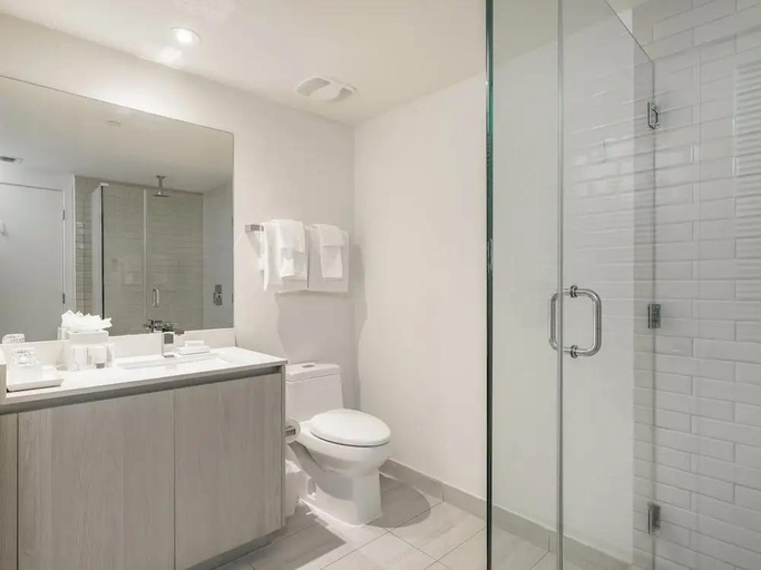 Bathroom 2, HH Exclusive Condos by Cielo Stays, Broward