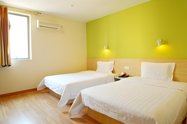 Bedroom, 7 Premium (Anyang Railway Station), Anyang