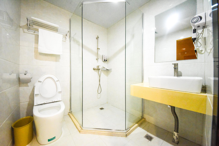 Bathroom 3, tulaijiudian, Shanghai