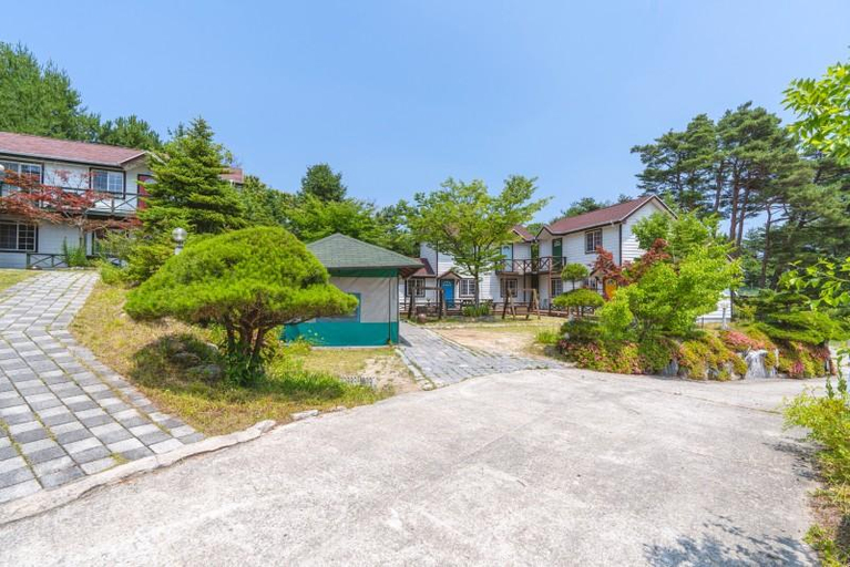 Exterior & Views 1, Gangneung Raemian Pension, Gangneung