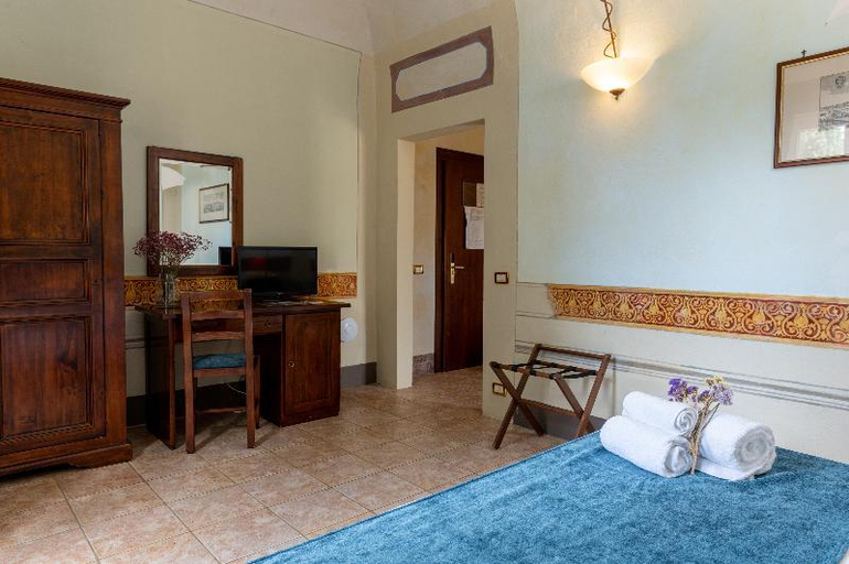Bedroom 3, Borgo San Martino, Pisa