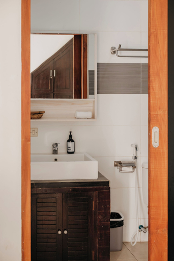 Bathroom 5, Rumi Bumi Lovina, Buleleng