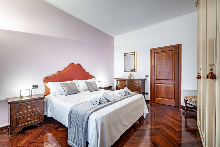 Primary image, Lungarno Colombo 28, Florence