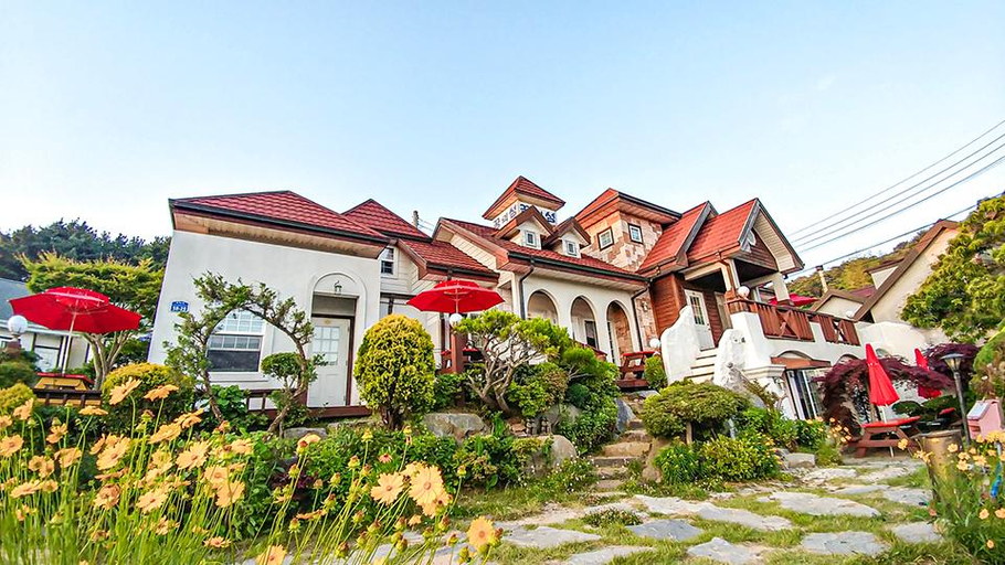 Exterior & Views 1, Taean Dream Island Pension, Taean
