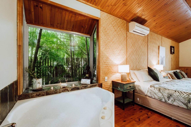 Bedroom 2, Getaways at Byfield, Livingstone - Pt B