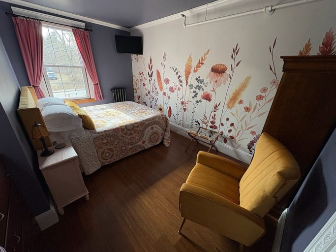 Bedroom 2, The Kendall Inn, Cumberland