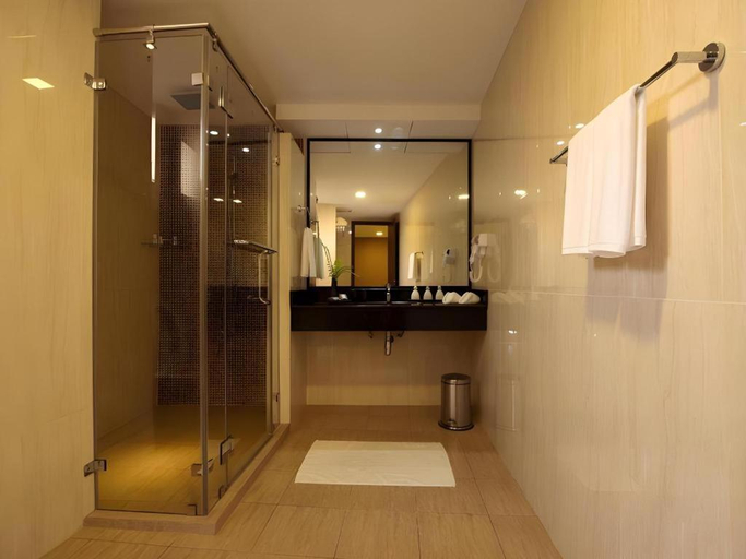 Bathroom 4, Champa Central Hotel, Malé