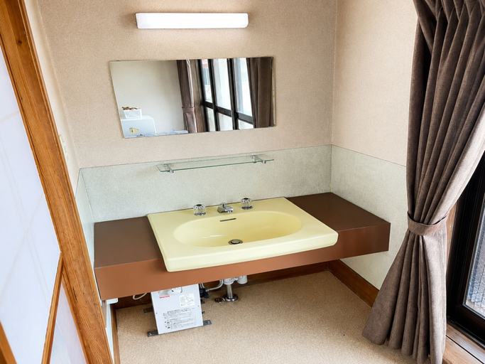 Bathroom 5, Ubanoyu Ryokan, Ōsaki