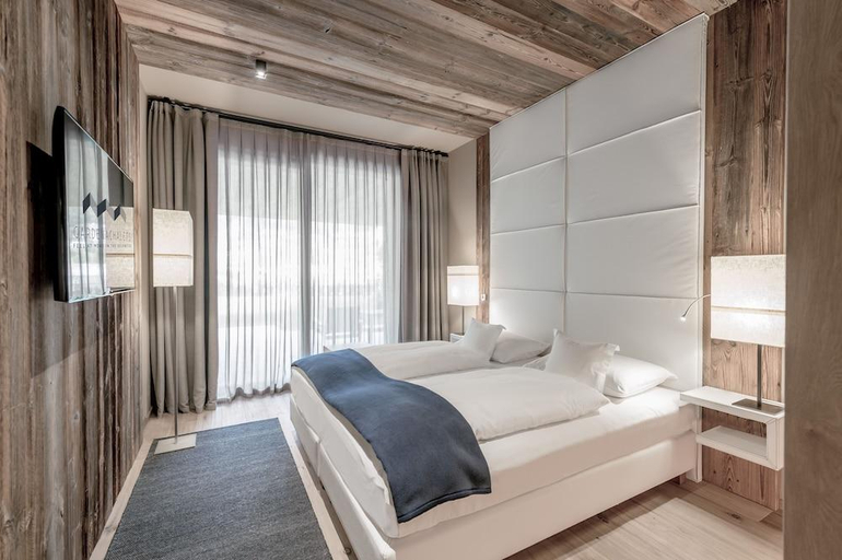 Bedroom 3, Hotel Gardena Grodnerhof, Bolzano