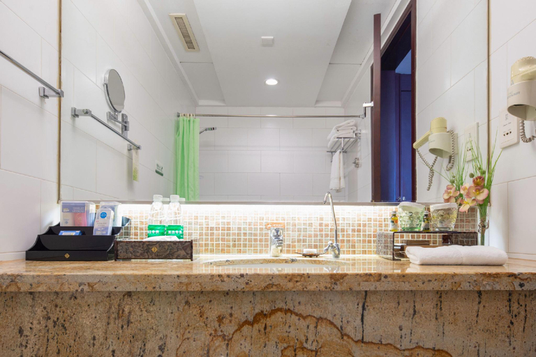 Bathroom 4, Jinling Yuntai Hotel, Lianyungang