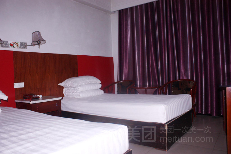 Bedroom 2, Fuyuan Hotel, Zhoukou