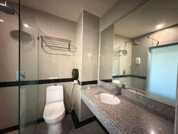 Bathroom 5, Ease Jomtien Pattaya Hotel, Pattaya