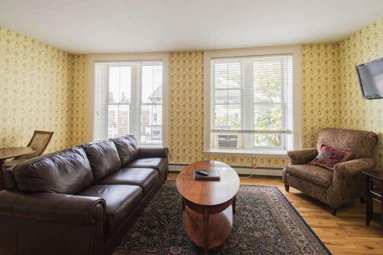 Others 5, The Lincklaen House, Madison