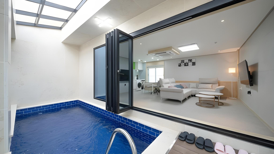 Bathroom, Gyeongju Hathor Pool Villa, Gyeongju
