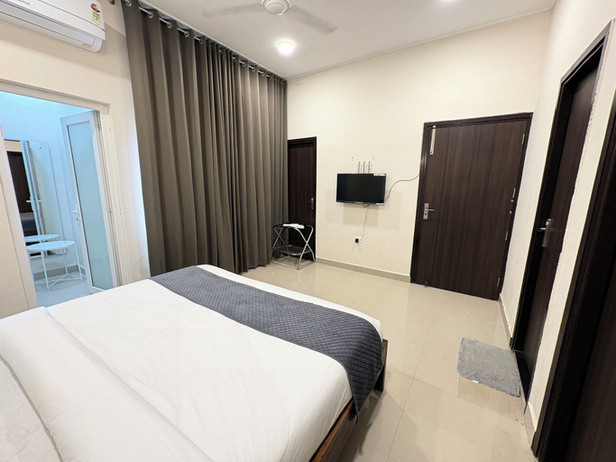 Room 3, 2BHK Luxury Villa by Iraaya Stays, Mathura