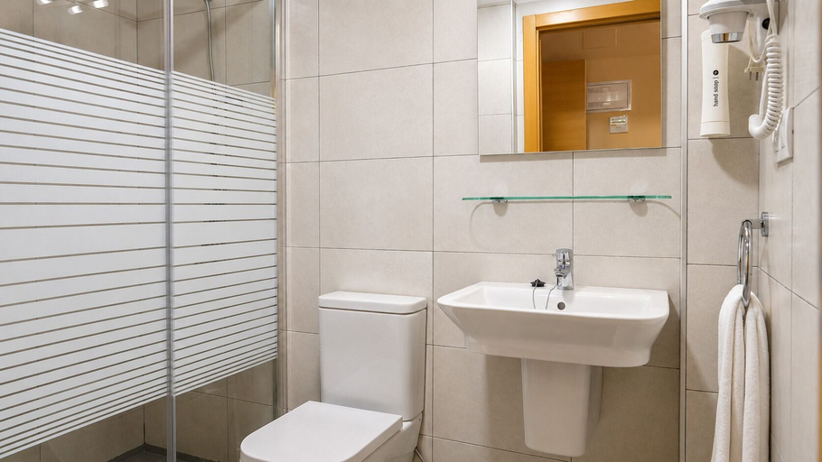 Bathroom 4, Nuvi Mercado, Alicante