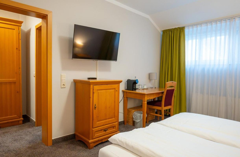 Bedroom 4, Hotel Annaberg, Bad Dürkheim