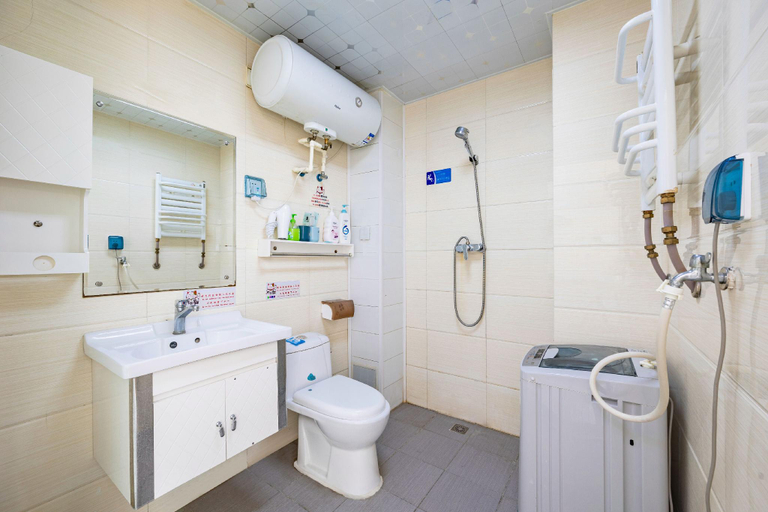 Bathroom 3, Zhiyuan Holiday Apartment, Weihai