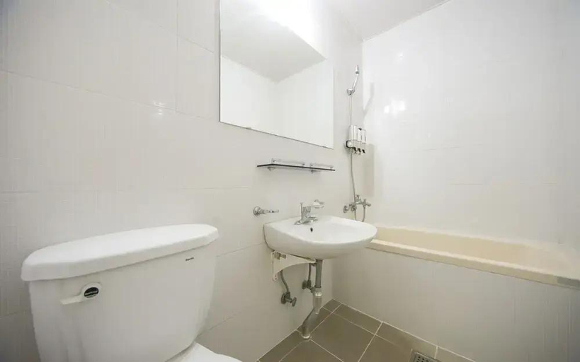 Bathroom 5, Ulam Baekam Goryeo Hot Spring Hotel, Uljin