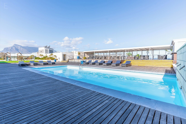 Sport & Beauty 3, Lagoon Beach Hotel Apartments, City of Cape Town