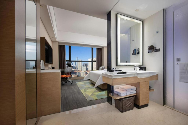 Bathroom, Hampton By Hilton ChangSha XingSha, Changsha