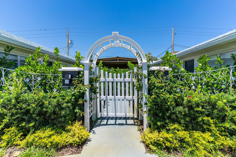 Exterior & Views 2, Bayview Regency Apartments By Lowkl, Broward