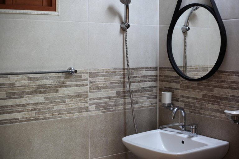 Bathroom, Taean Tiffany Pension, Taean